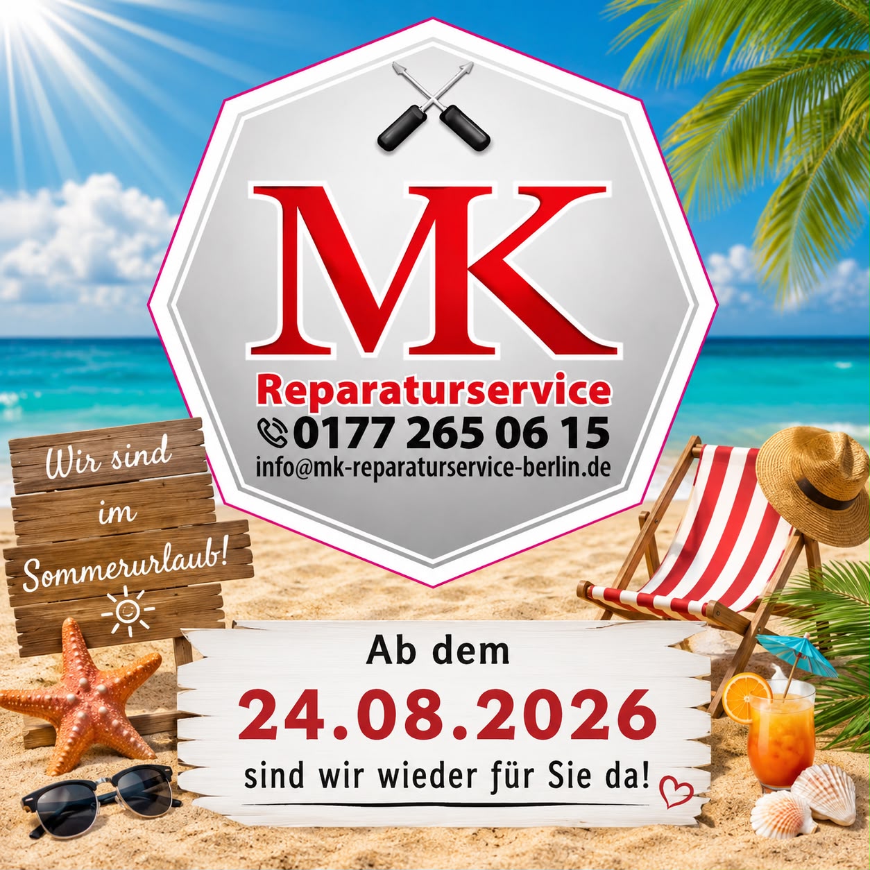 Mk Logo in gross, dahinter ist ein Strand zu sehen. Hinweis auf die Betriebsferien.